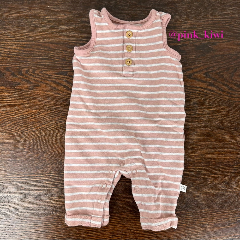 ⬇️REDUCED❗️Vibrant Baby Romper Collection - Picture 8 of 15